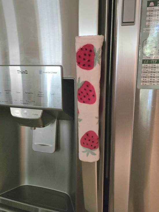 Hone made Other - Pink Strawberry And Lemons Refrigerator Handle Cover - Home Kitchen